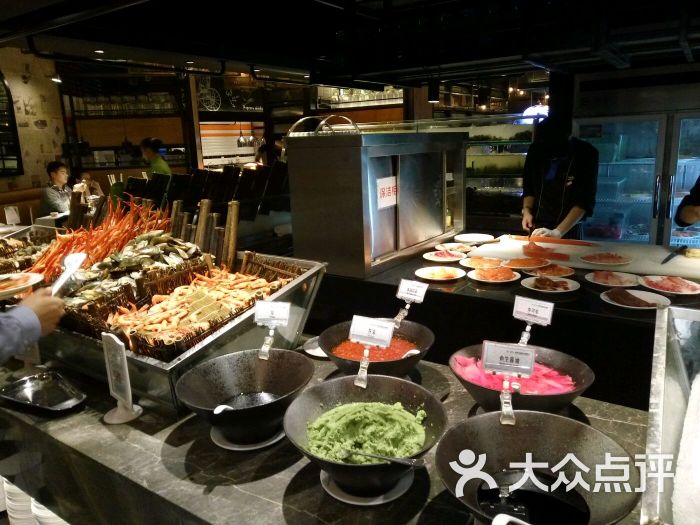 杭州黄龙饭店自助餐厅_汉宫宝殿海鲜自助餐厅_杭州海鲜自助餐厅